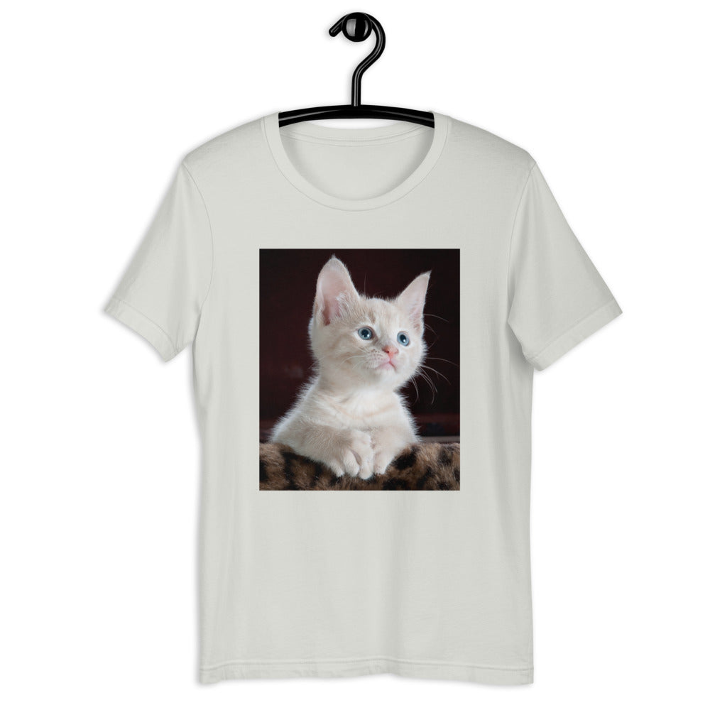 Kitten-looking-up 半袖ユニセックスTシャツ